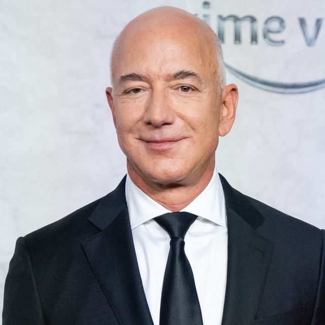 jeff-bezos-attends-the-lord-of-the-rings-the-rings-of-power-news-photo-1684851576